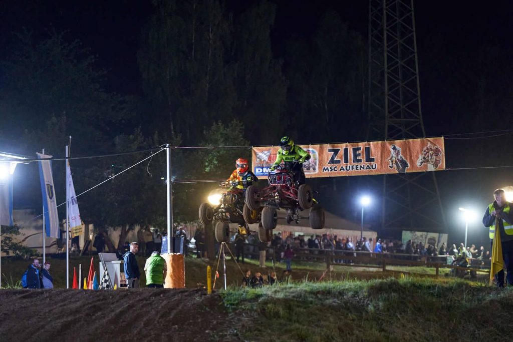 Quad Zielsprung Flutlicht Motocross Aufenau 2024